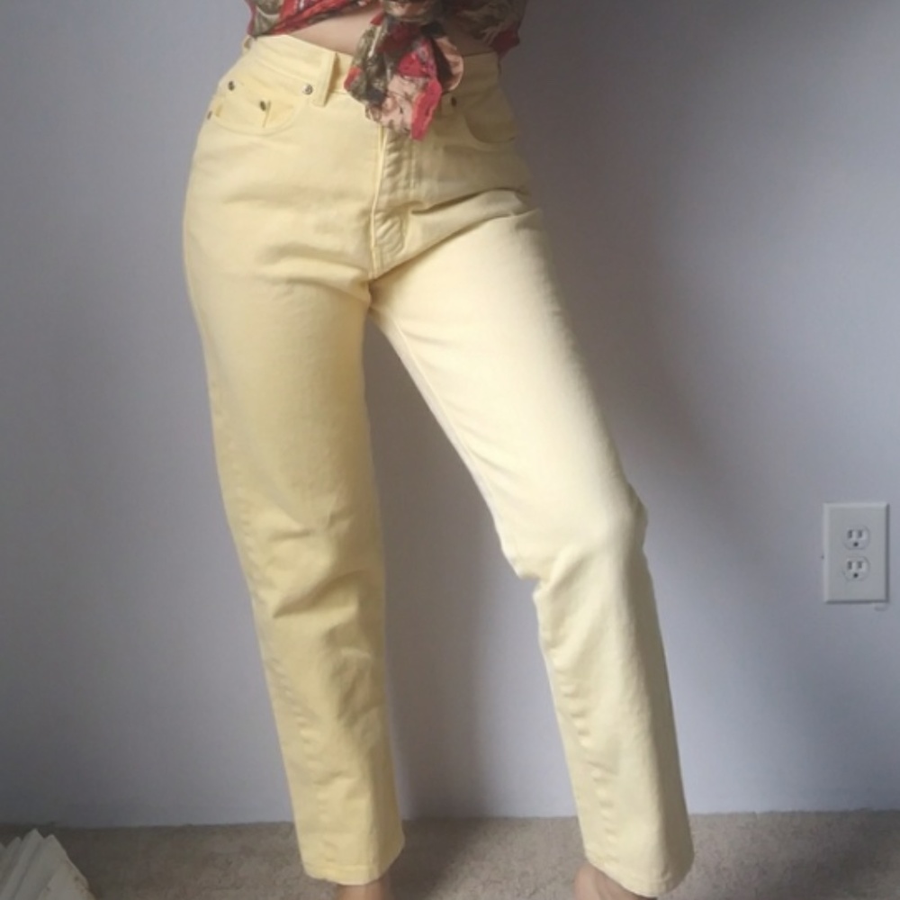 Vintage Yellow Mom Jeans Size 6